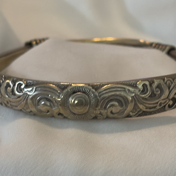 Elegant Antiqued Brass Chinese Repose Bracelet Size 7 3/4” - Picture 3 of 10
